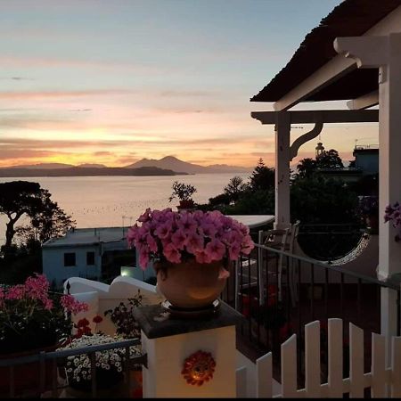 B&B Dea Fortuna Bacoli Bagian luar foto