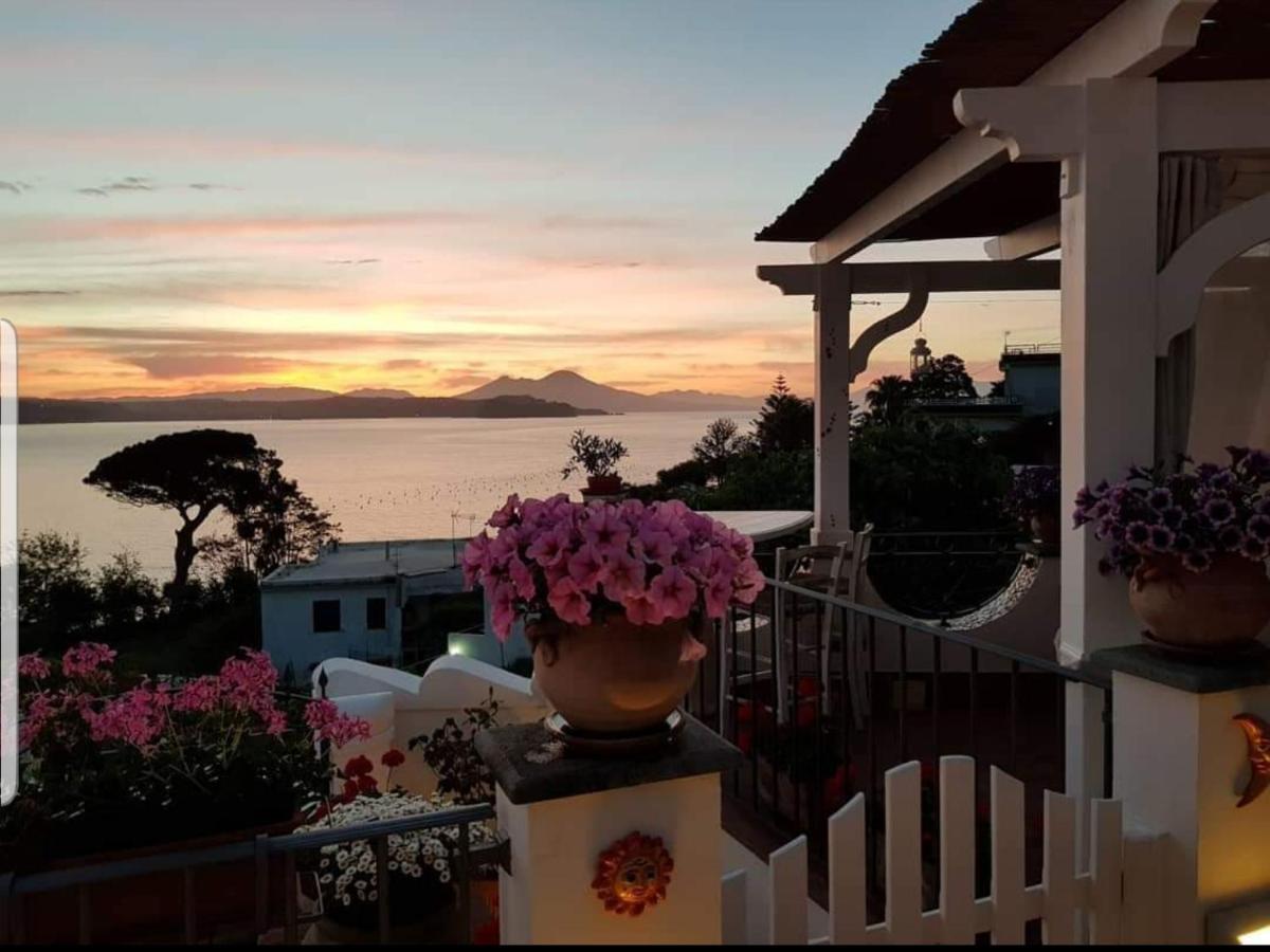 B&B Dea Fortuna Bacoli Bagian luar foto