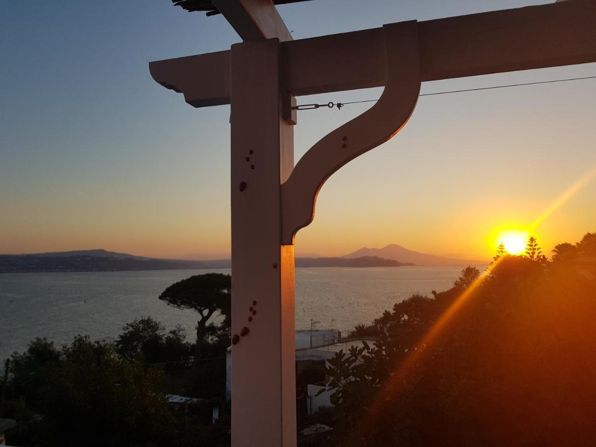 B&B Dea Fortuna Bacoli Bagian luar foto