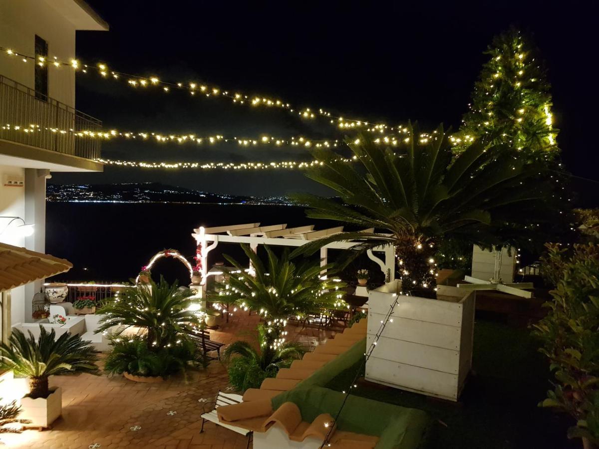 B&B Dea Fortuna Bacoli Bagian luar foto