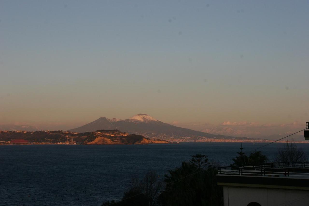 B&B Dea Fortuna Bacoli Bagian luar foto