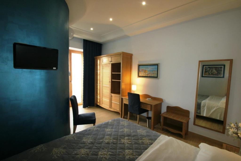 B&B Dea Fortuna Bacoli Bagian luar foto