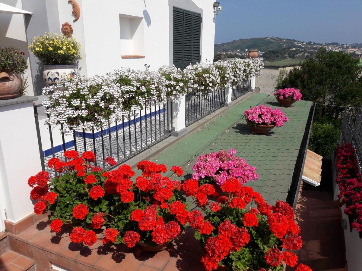B&B Dea Fortuna Bacoli Bagian luar foto