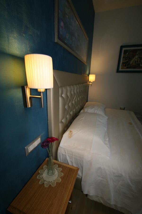 B&B Dea Fortuna Bacoli Bagian luar foto