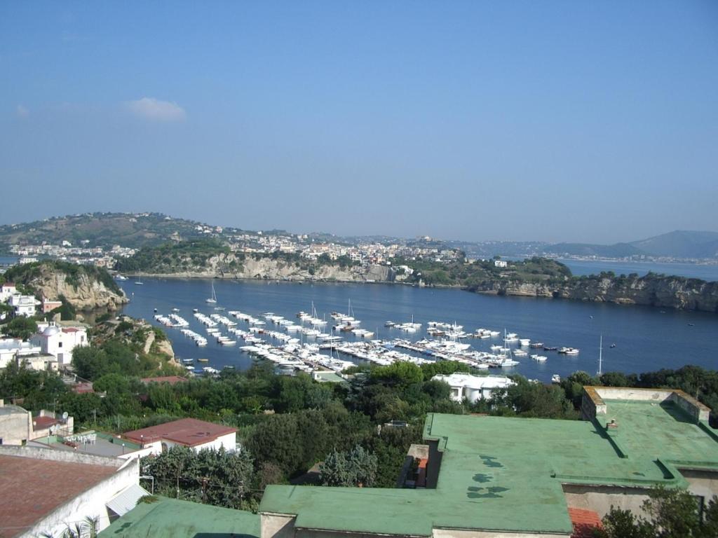 B&B Dea Fortuna Bacoli Bagian luar foto