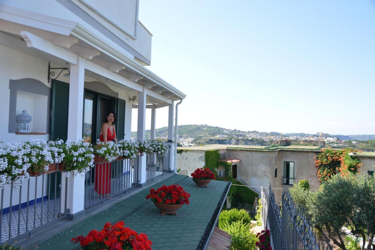 B&B Dea Fortuna Bacoli Bagian luar foto